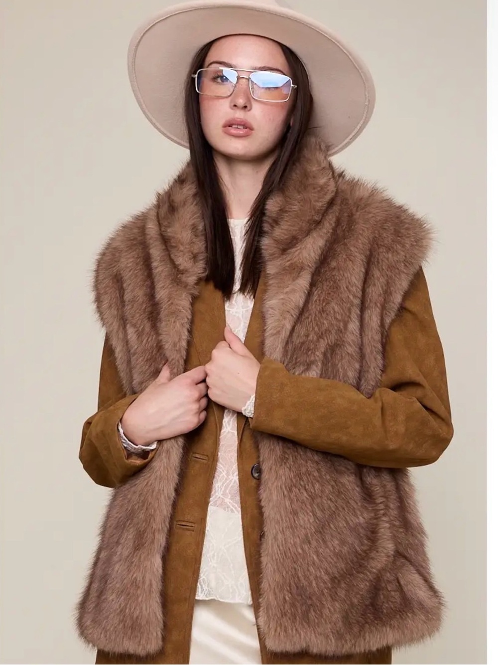 Creamy Mocha Faux Fur Vest NWT Size Medium Winter Luxe Fall Autumn 🍂